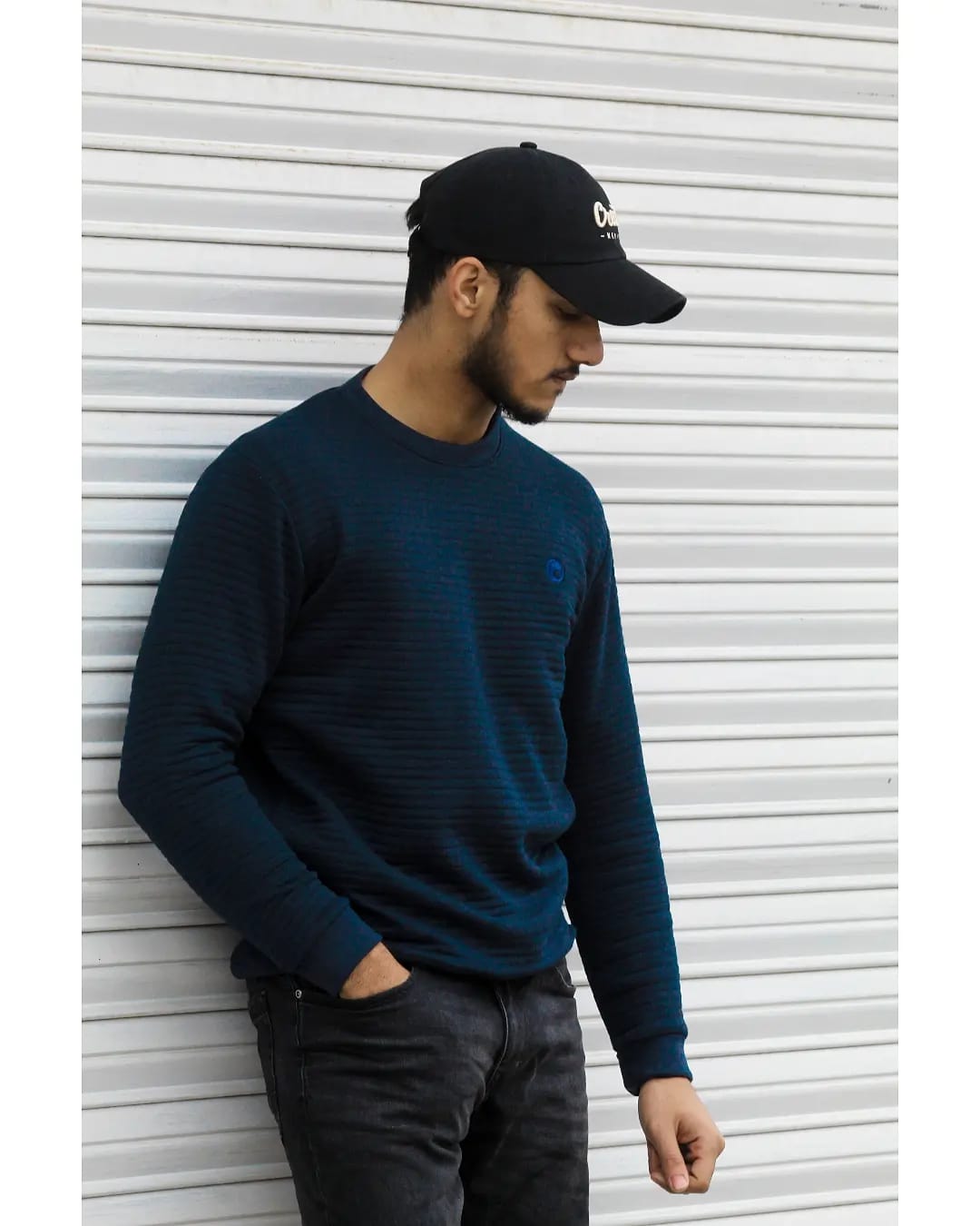 Textured crew neck