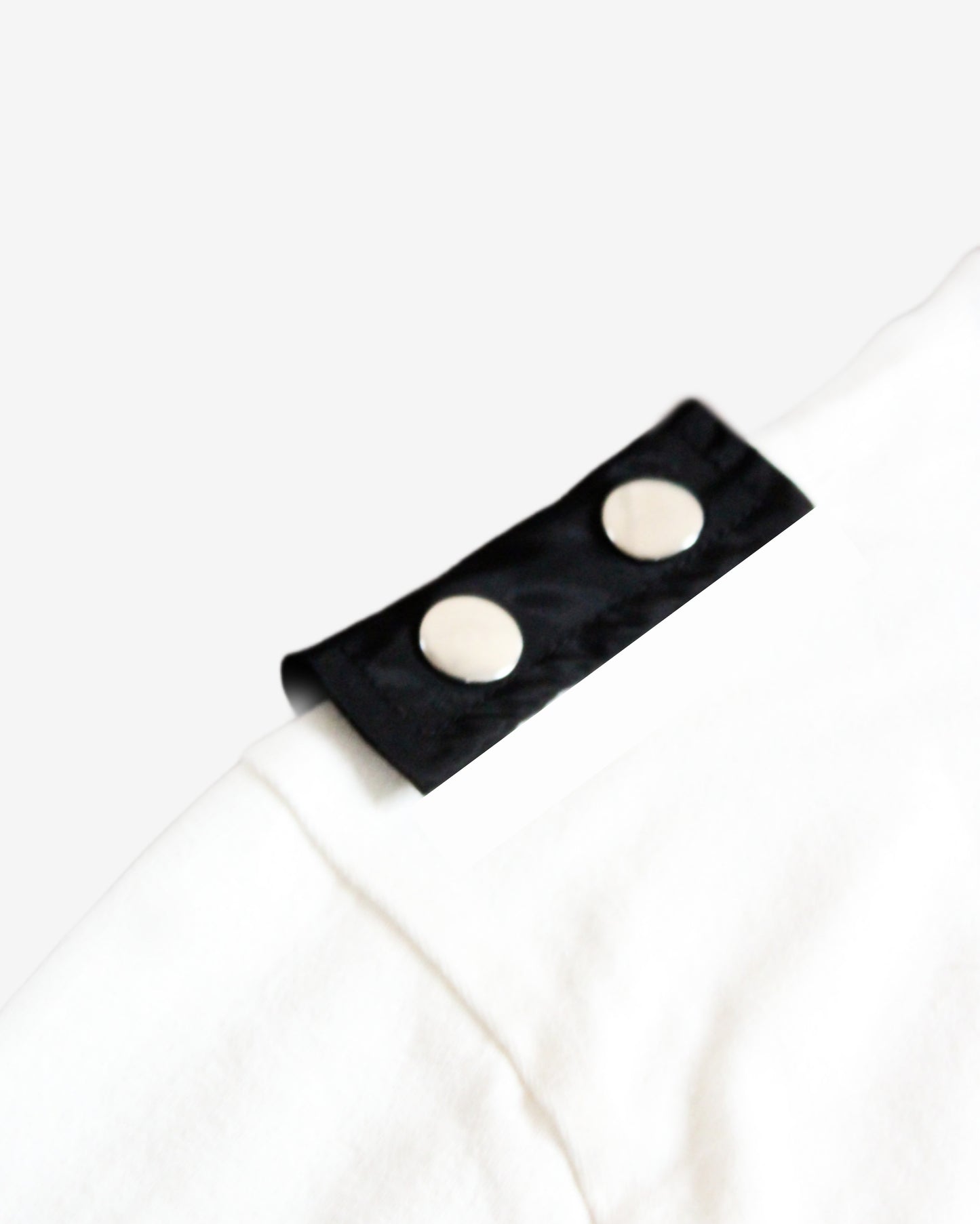 White cargo T-shirt | Removeable vest